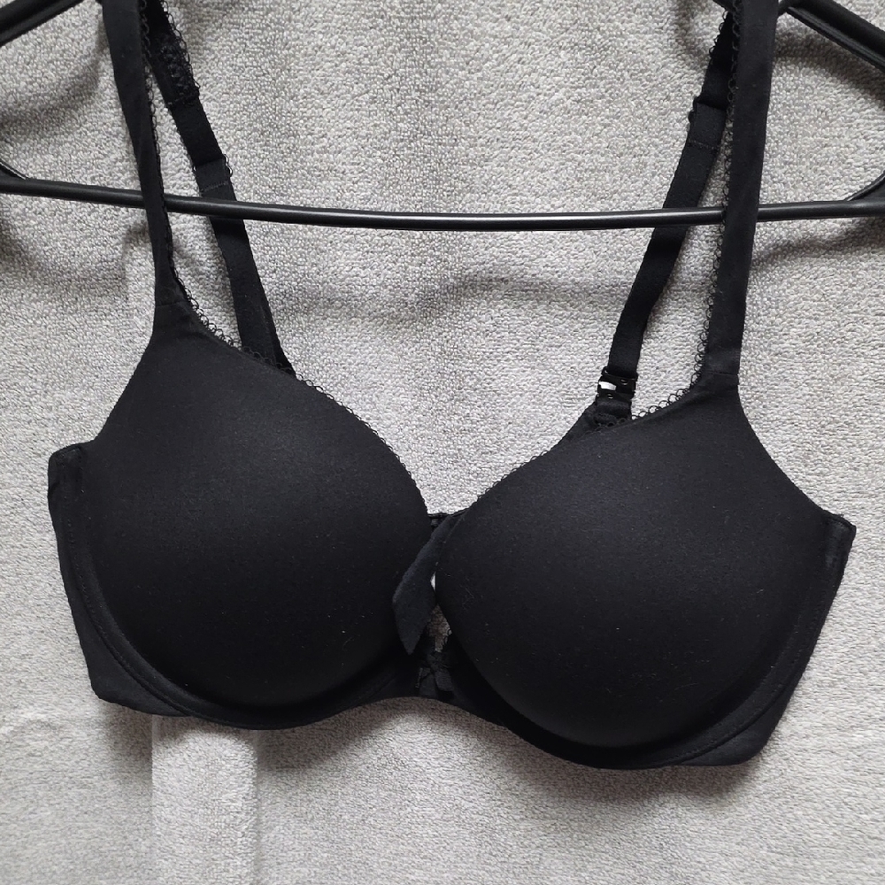 Victoria's Secret Elegant Black Bra